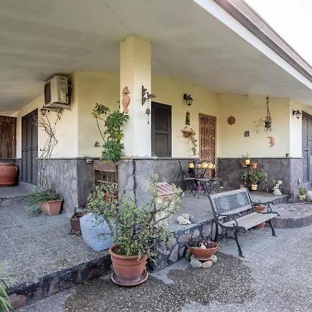 Luxurious In Napoli With Swimming Pool Hébergement de vacances
